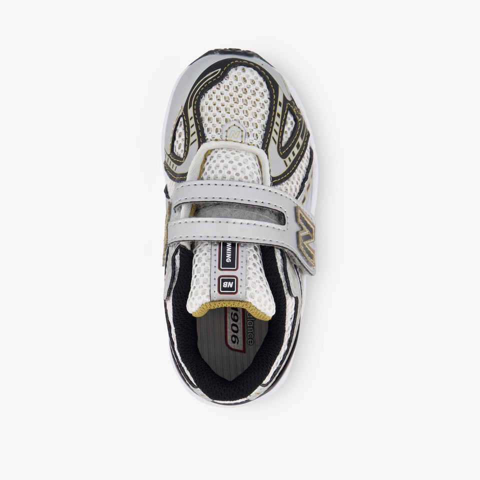 New Balance Unisex Sneakers  Silver