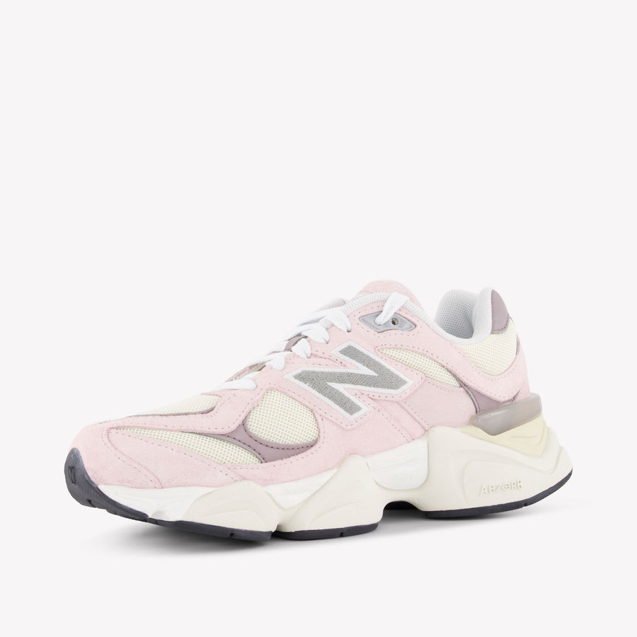 New Balance GC9060 Unisex Sneakers in Licht Roze