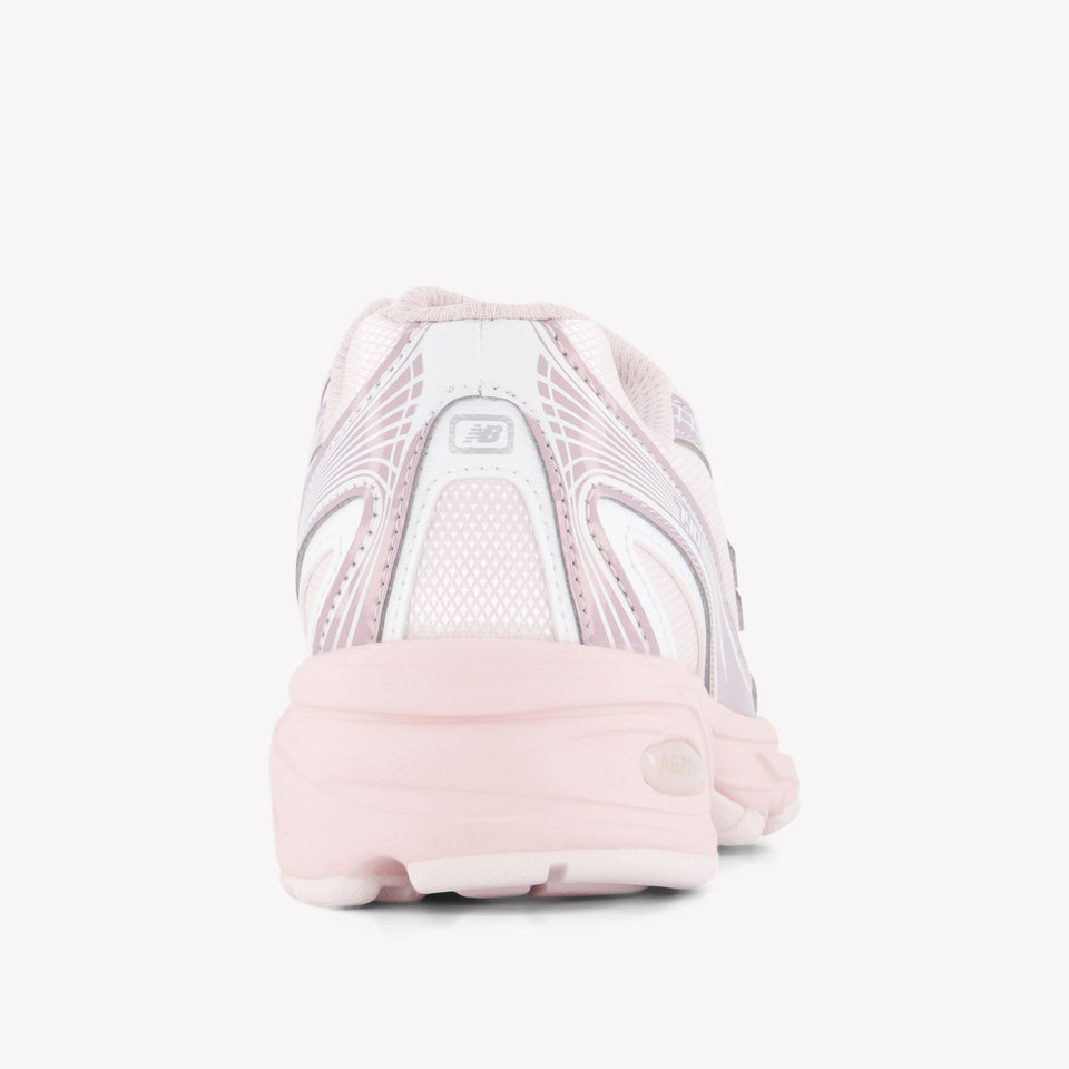 New Balance G740 Balance Unisex Sneakers in Licht Roze