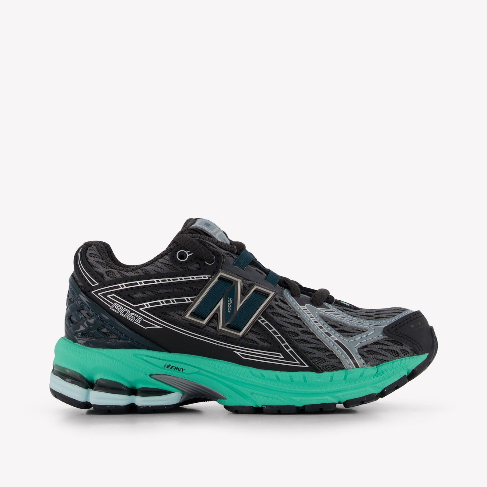 New Balance P1906 Balance Unisex Sneakers  Black