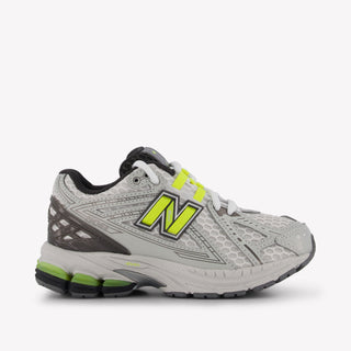 New Balance P1906 Unisex Sneakers in Zilver