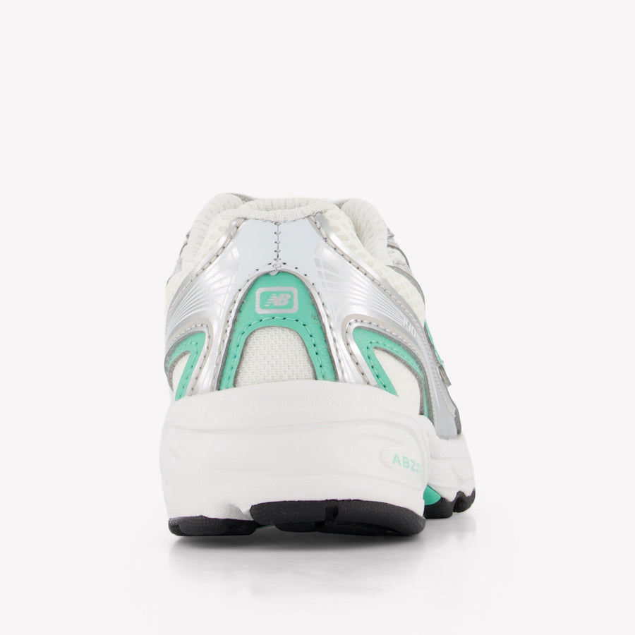 New Balance P740 Unisex Sneakers in Mint