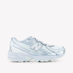 New Balance P740 Unisex Sneakers in Licht Blauw
