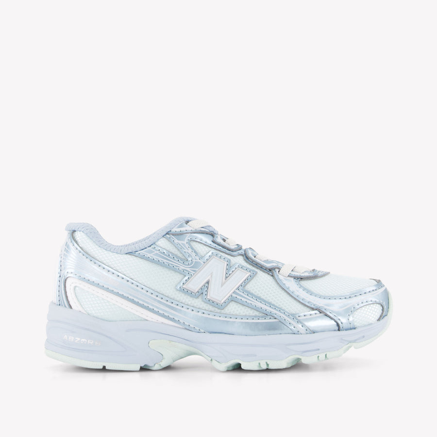 New Balance P740 Unisex Sneakers in Licht Blauw