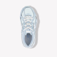 New Balance P740 Unisex Sneakers in Licht Blauw
