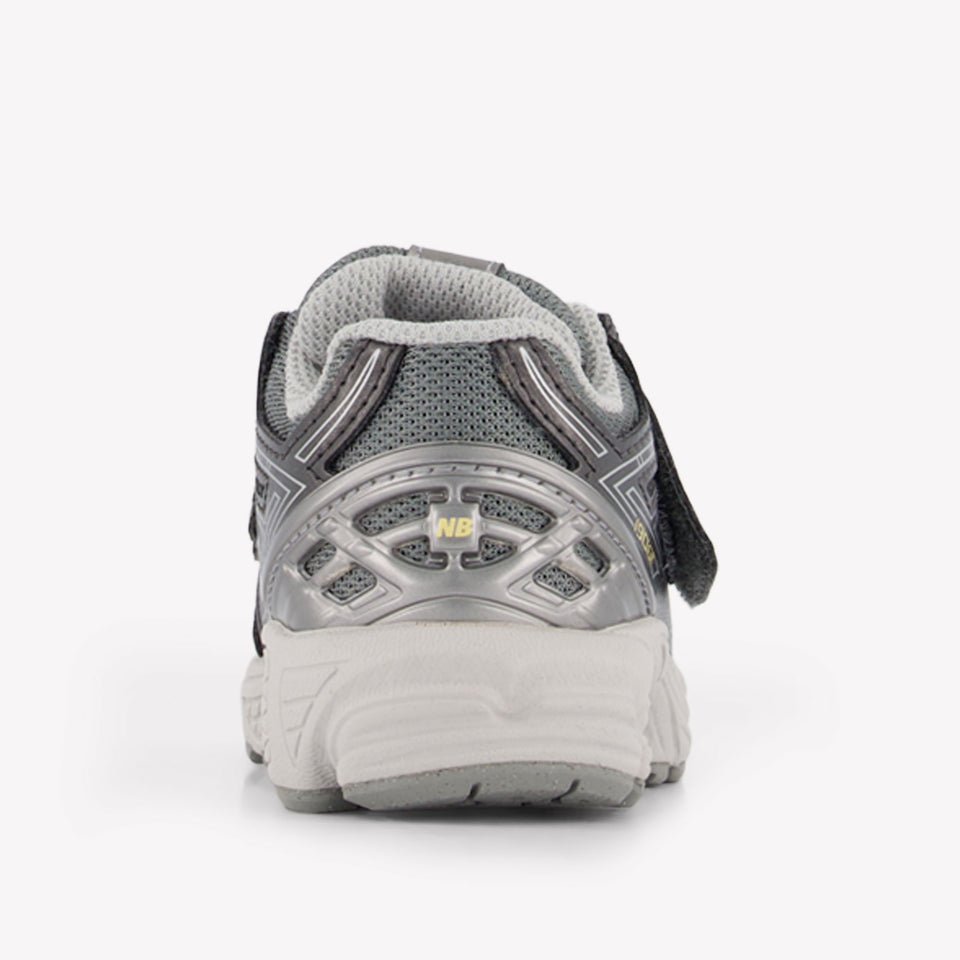 New Balance I1906 Unisex Sneakers in Donker Grijs