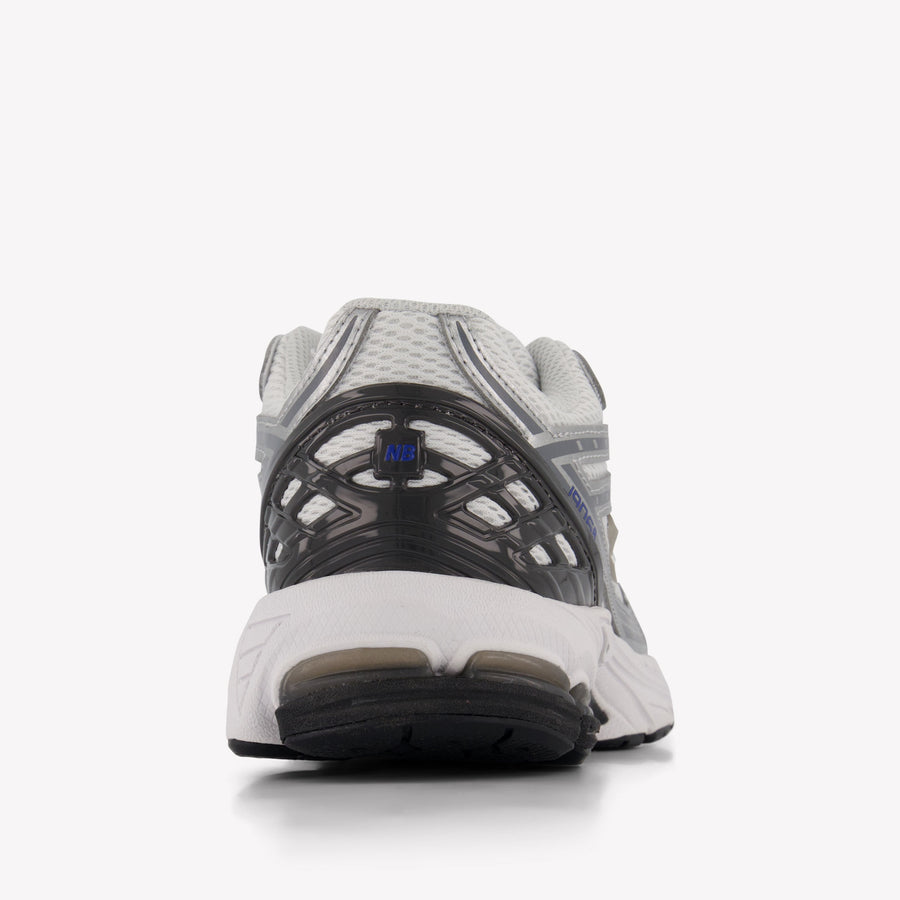 New Balance 1906 Unisex Sneakers In Zilver