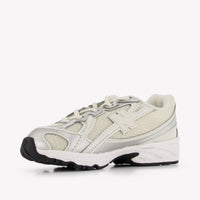 New Balance Unisex Sneakers In Off White