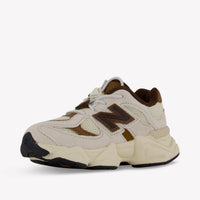 New Balance Unisex Sneakers In Brown