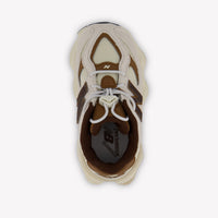 New Balance Unisex Sneakers In Brown
