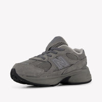 New Balance Unisex Sneakers In Grijs