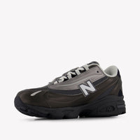 New Balance G1000 Unisex Sneakers In Black