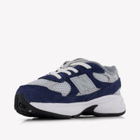 New Balance Unisex Sneakers In Navy