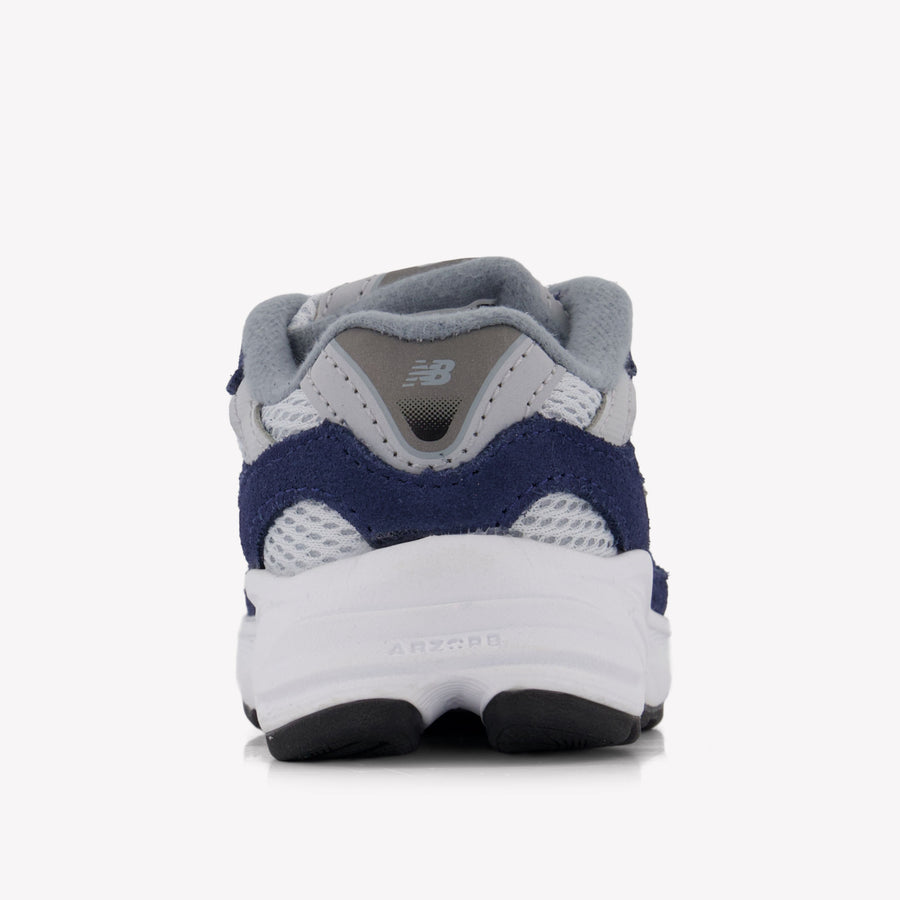 New Balance Unisex Sneakers In Navy