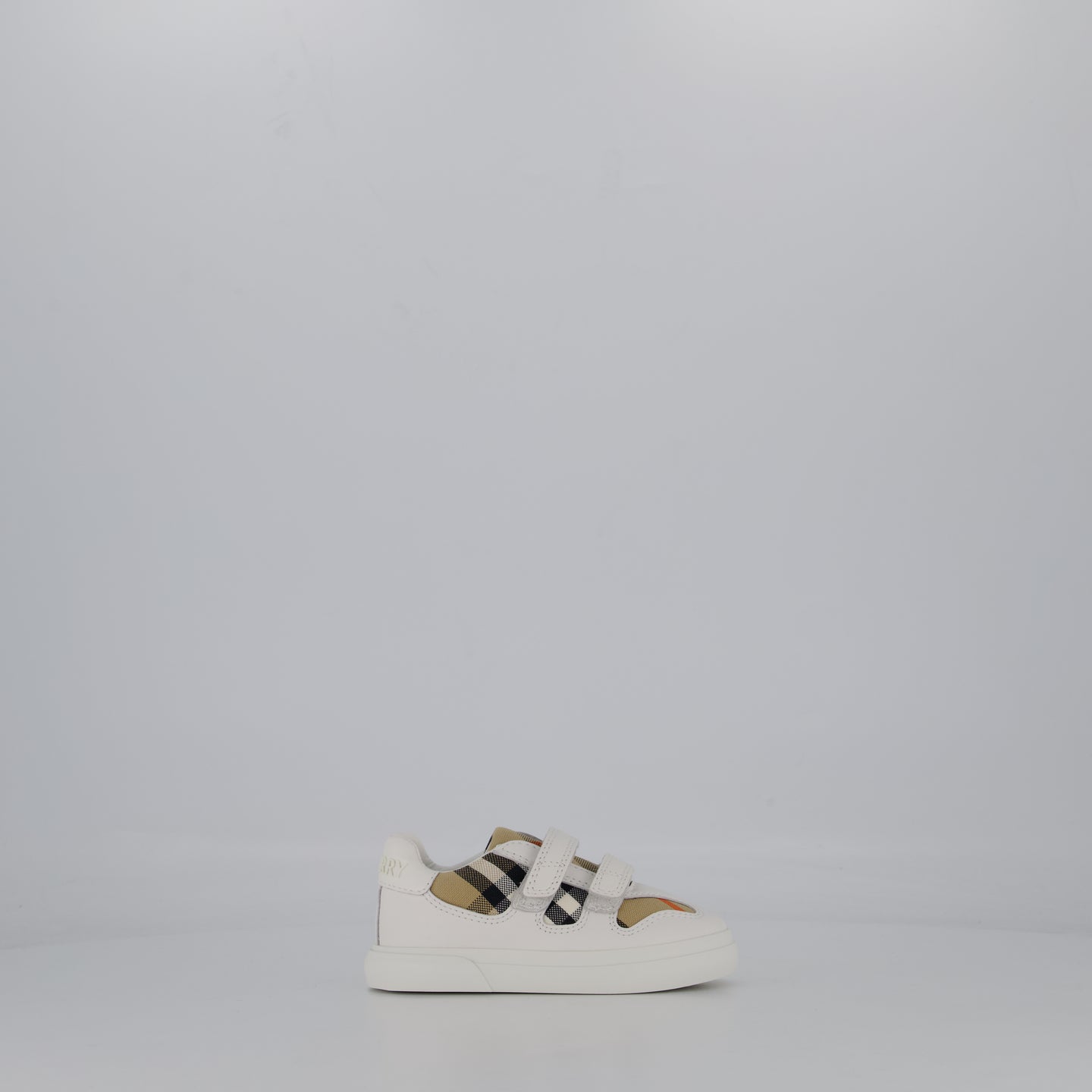 Burberry NOAH Unisex Sneakers In Wit