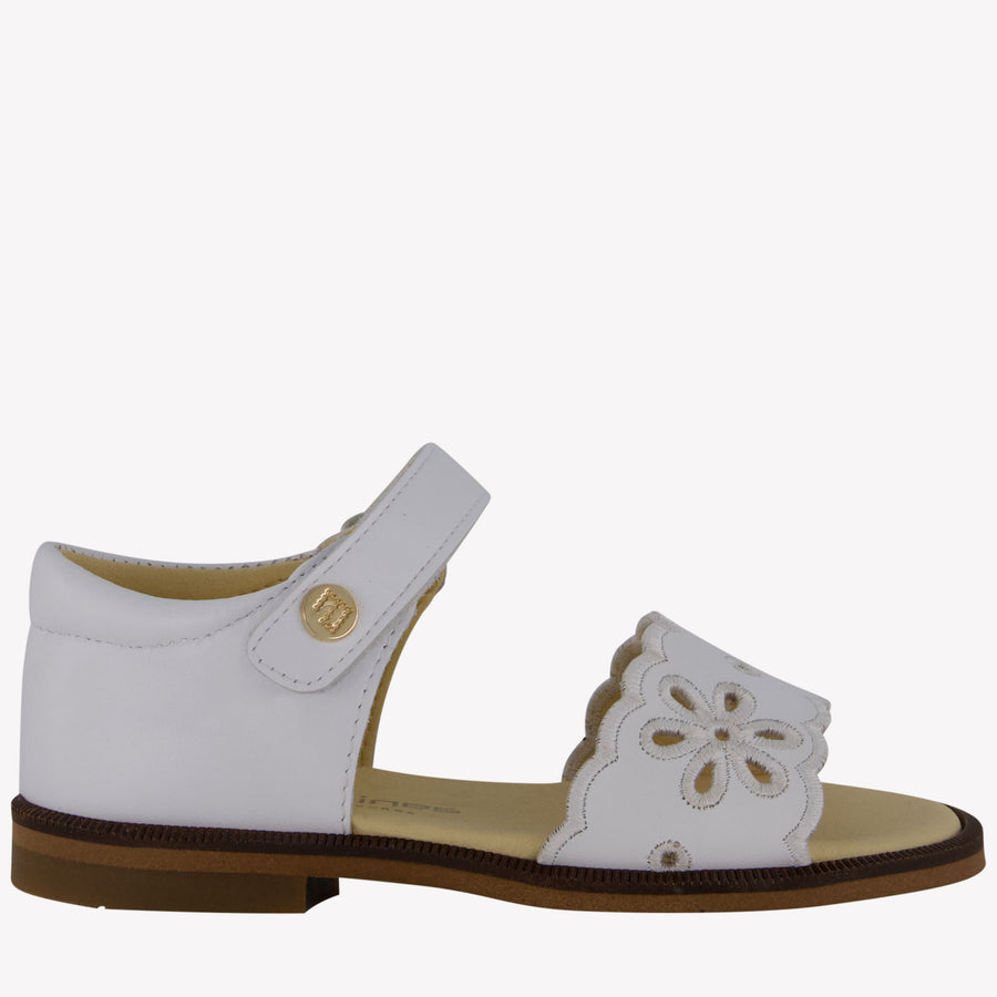 Andanines Girls Sandals in White