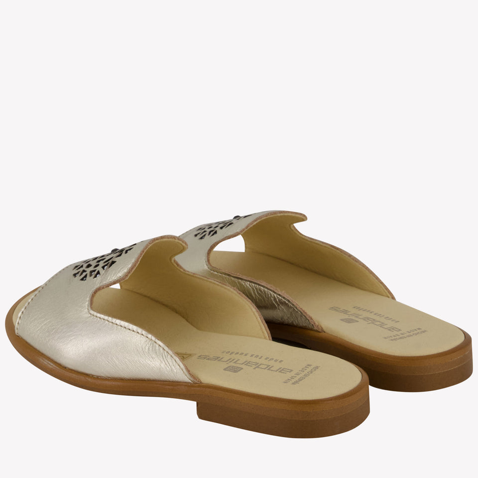 Andanines Girls Flipflops In Gold