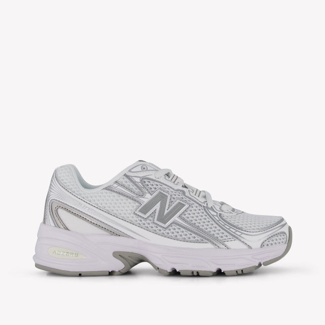 New Balance 740 girls sneakers in Silver