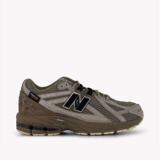 New Balance 1906 Unisex Sneakers in Beige