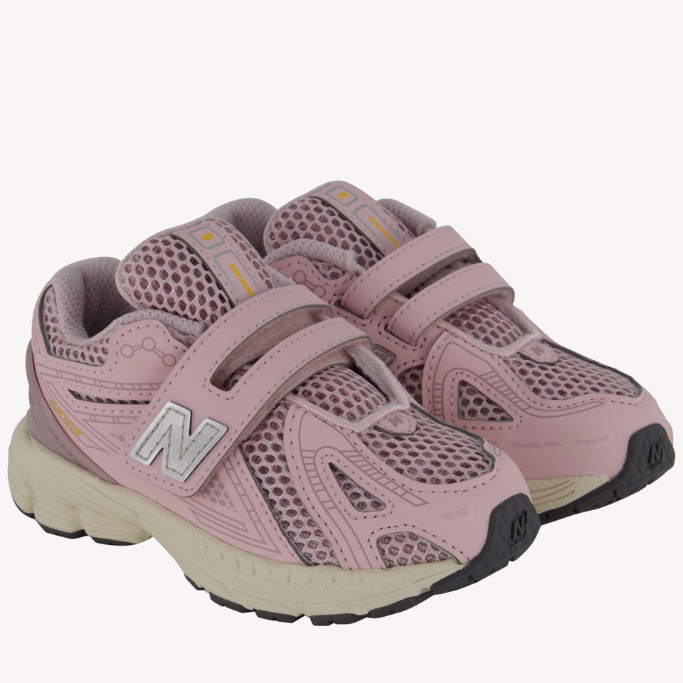 New Balance 1906 Girls sneakers in Light Pink