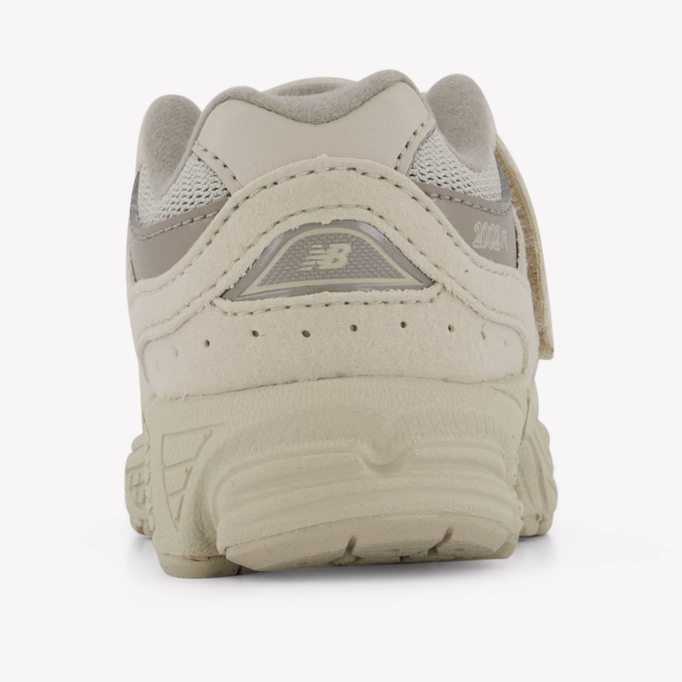 New Balance 2002 Unisex Sneakers In Beige