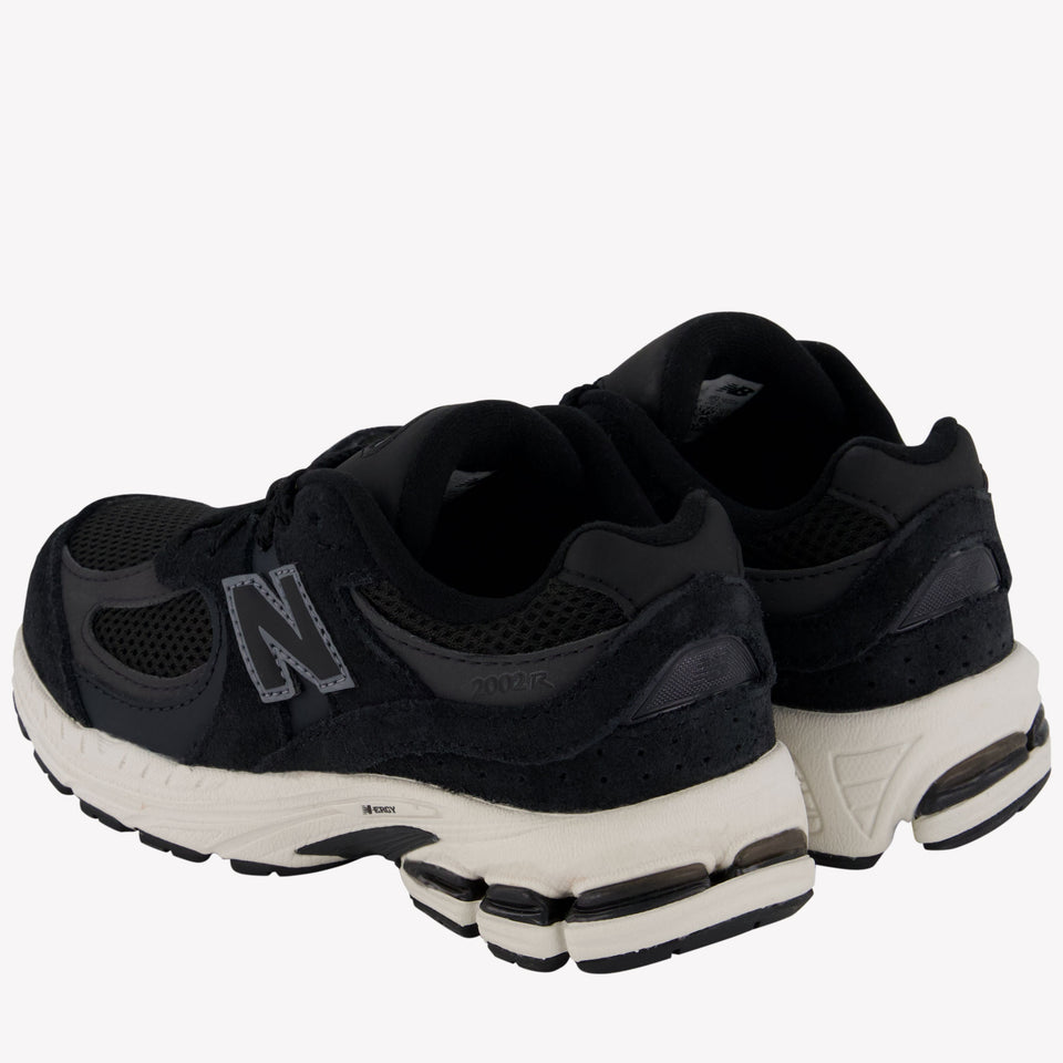 New Balance 2002 Unisex Sneakers In Zwart