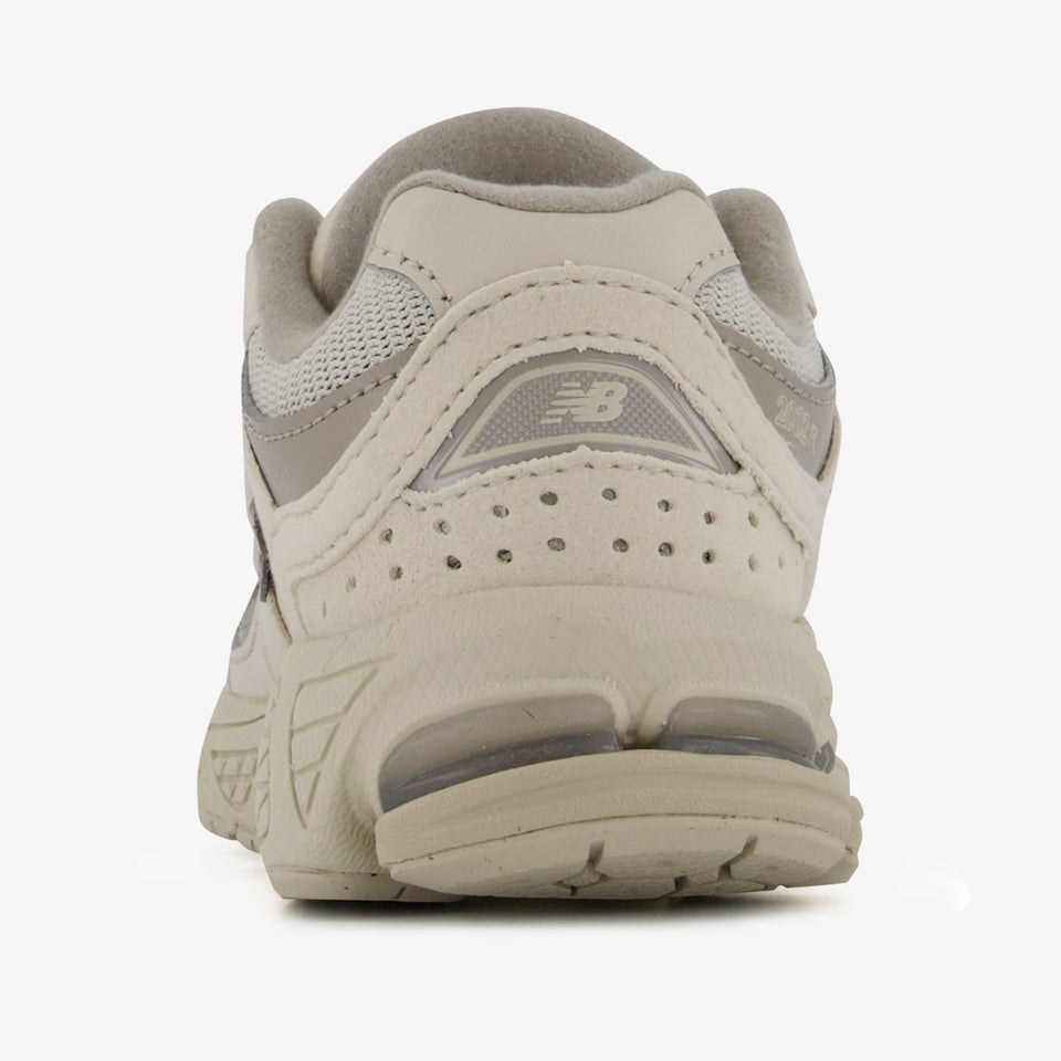 New Balance 2002 Unisex Sneakers In Beige