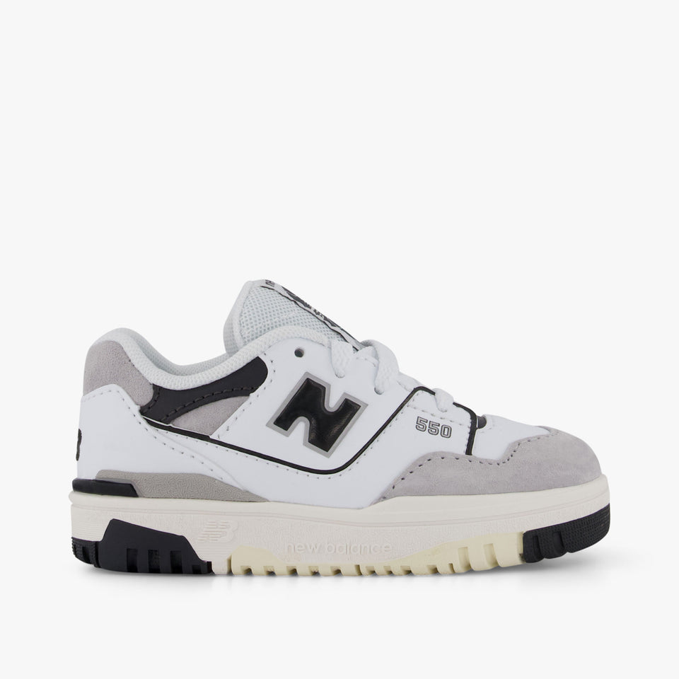 New Balance Unisex sneakers in White