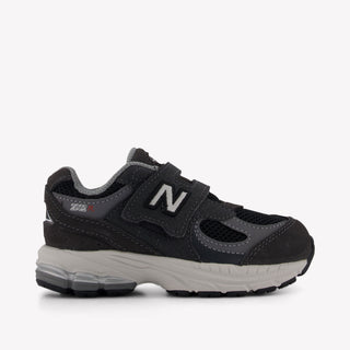 New Balance Iv2002 Unisex Sneakers  Dark Gray