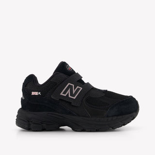 New Balance Iv2002 Unisex Sneakers  Black