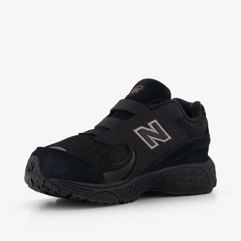 New Balance Iv2002 Unisex Sneakers  Black