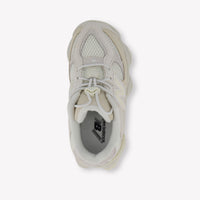 New Balance Iv9060 Unisex Sneakers  Offwhite