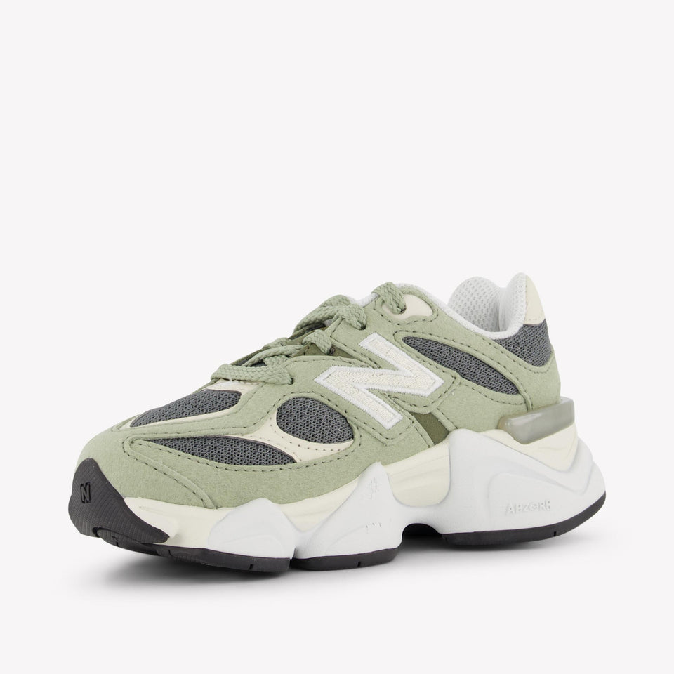 New Balance PC9060 Unisex Sneakers in Licht Groen