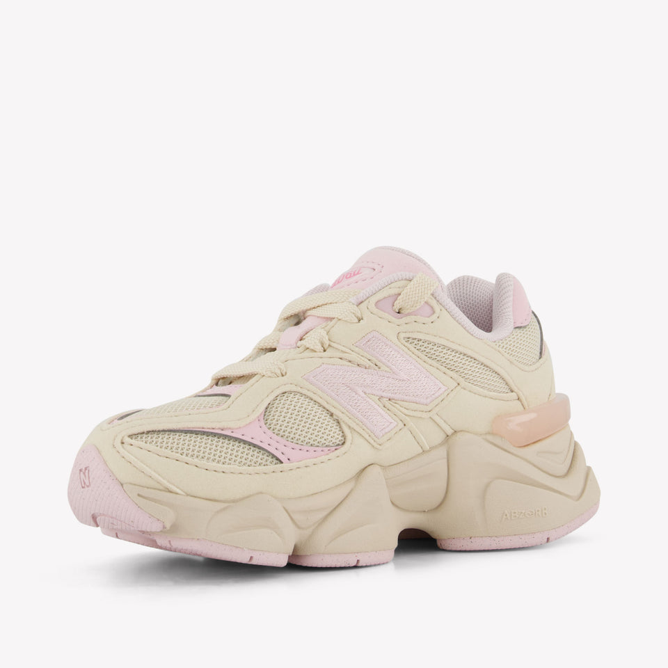 New Balance PC9060 Unisex Sneakers in Licht Roze