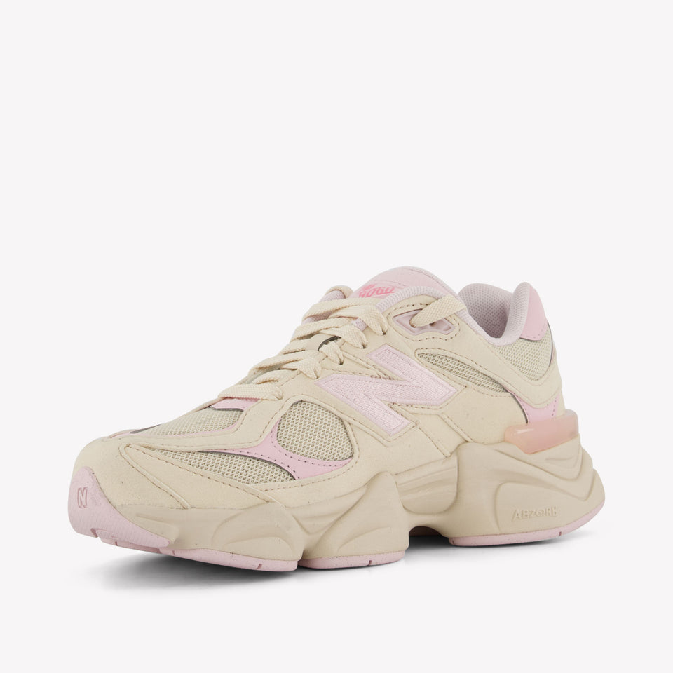 New Balance GC9060 Unisex Sneakers in Licht Roze