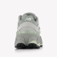 New Balance Unisex Sneakers In Light Gray