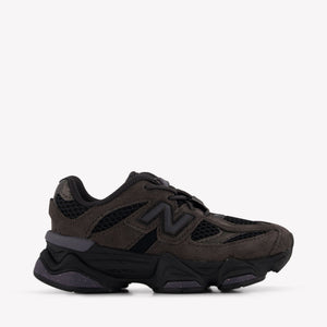 New Balance Unisex Sneakers In Black