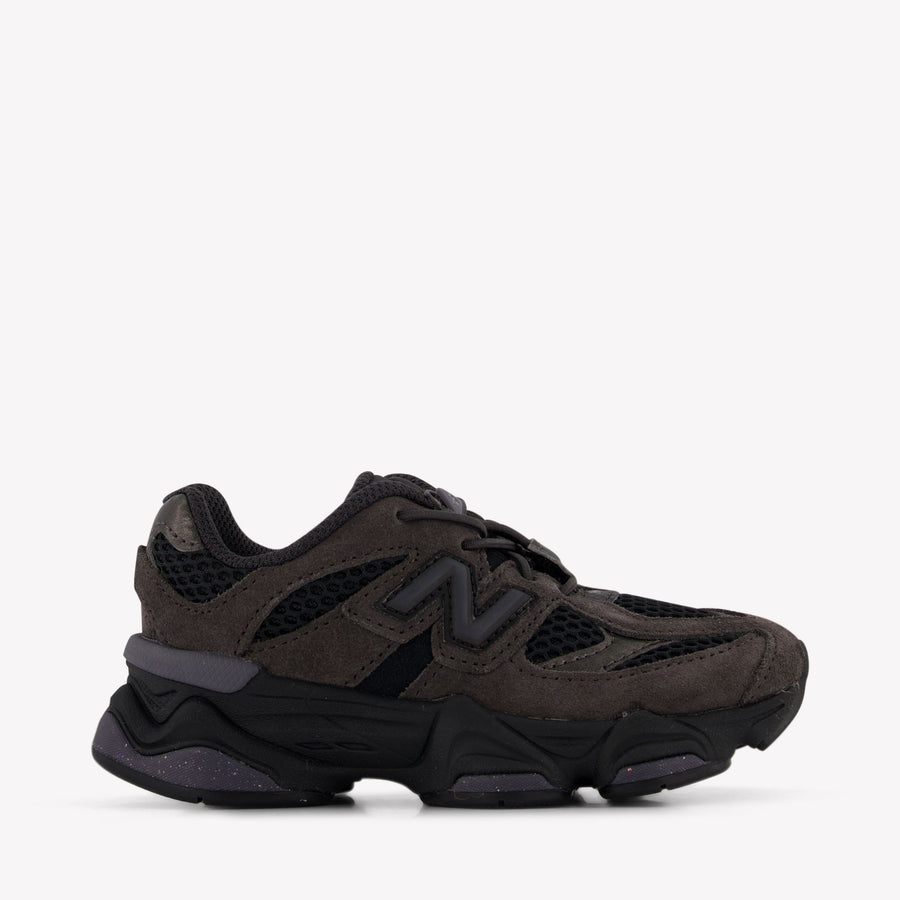 New Balance Unisex Sneakers In Black