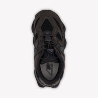 New Balance Unisex Sneakers In Black