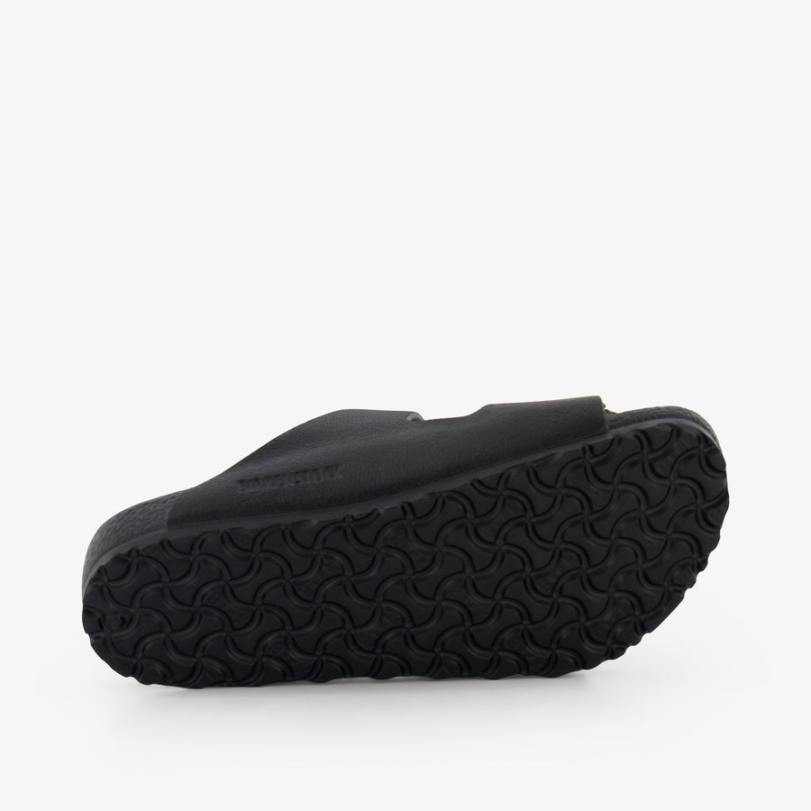 Birkenstock Arizona Unisex Flipflops In Black