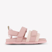 Fendi Unisex Sandalen In Roze